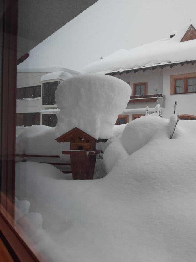 Appartement Chesa Monte Ischgl Bagian luar foto